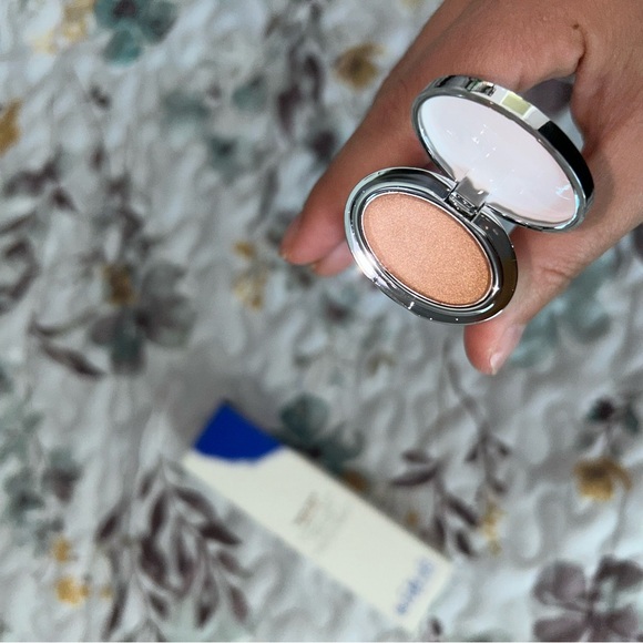 Estée Lauder Beam Team Bronze Hydrate and Glow Estée Edit BRAND NEW - Picture 4 of 4